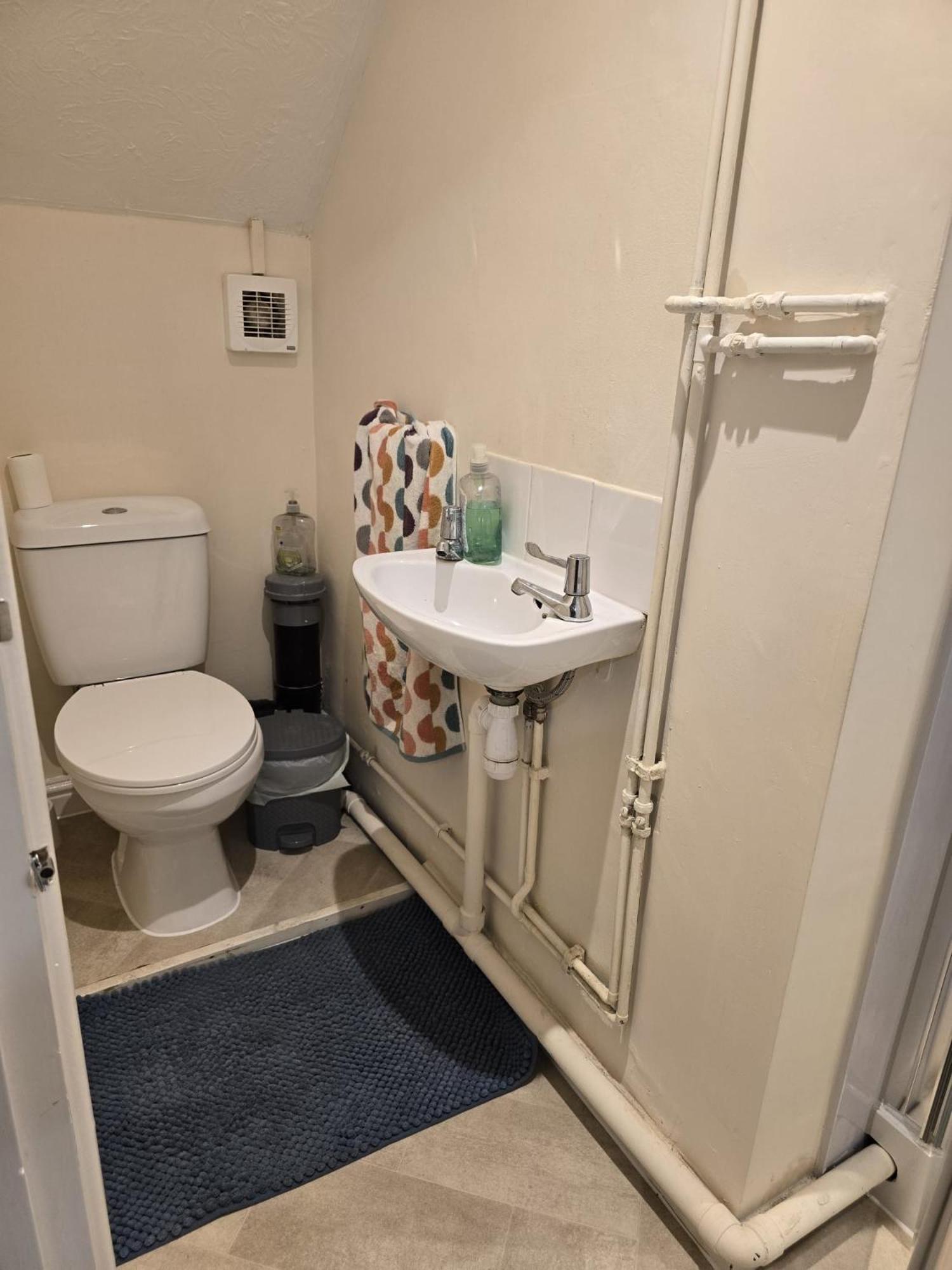 Barnfield Rooms 切姆 外观 照片