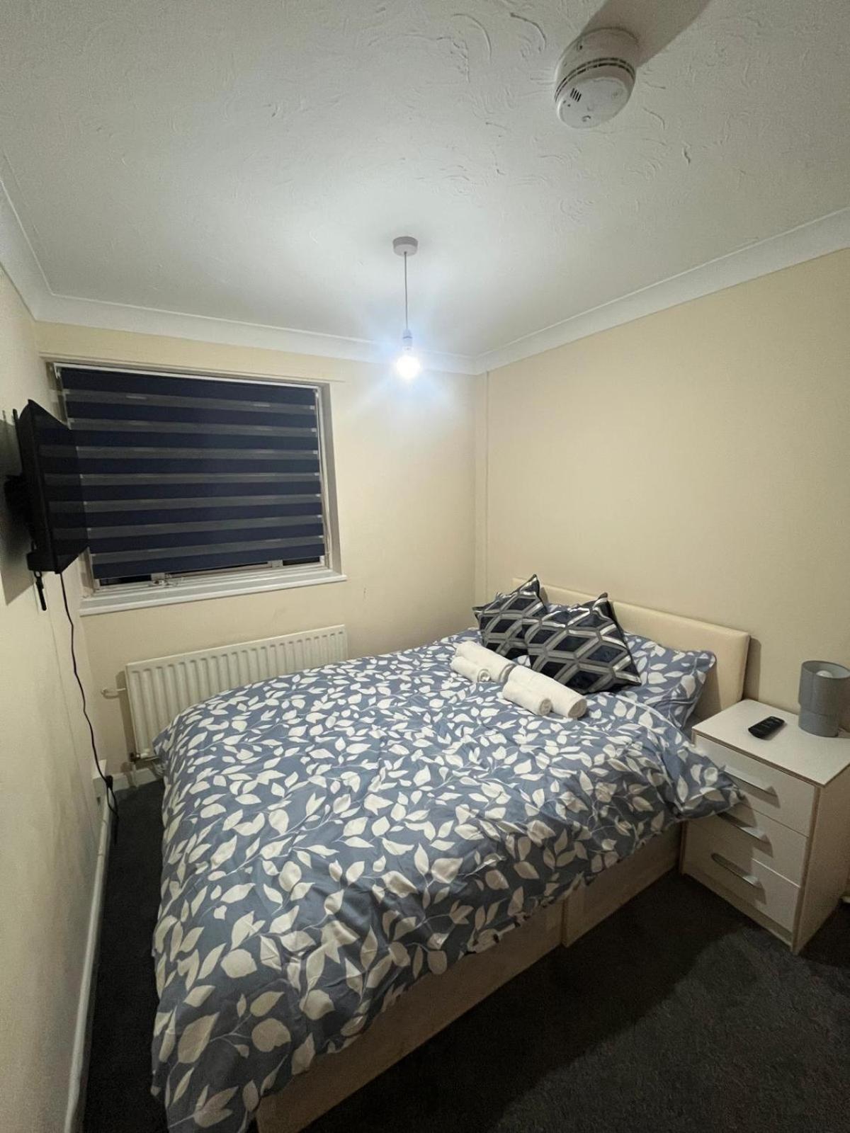Barnfield Rooms 切姆 外观 照片